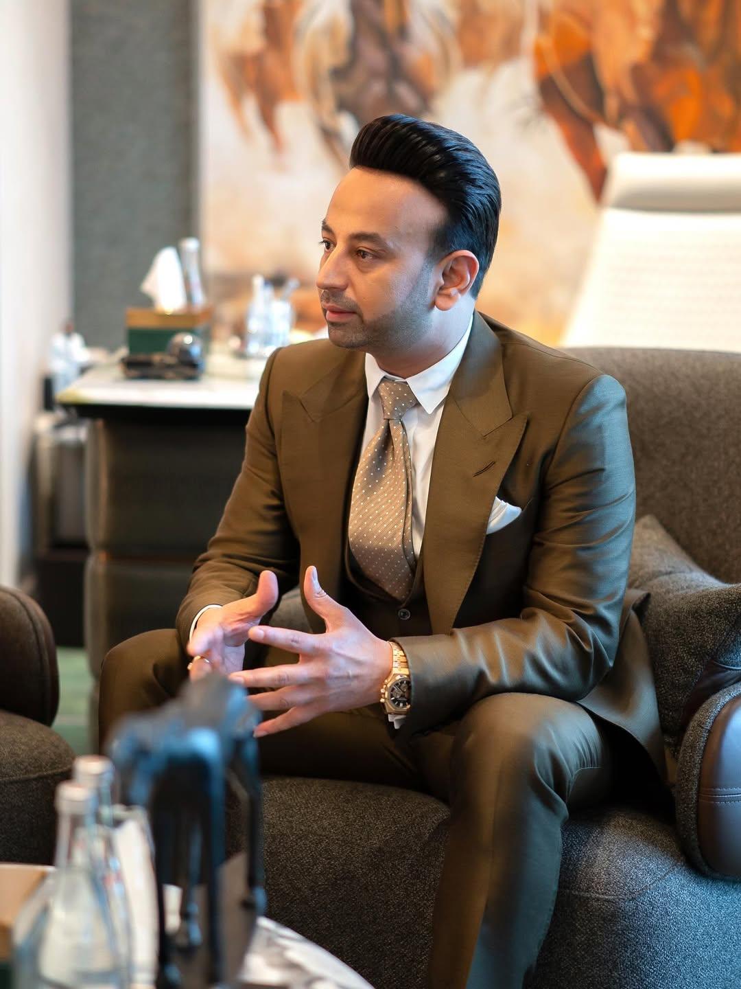 Entrepreneur building a strong personal brand