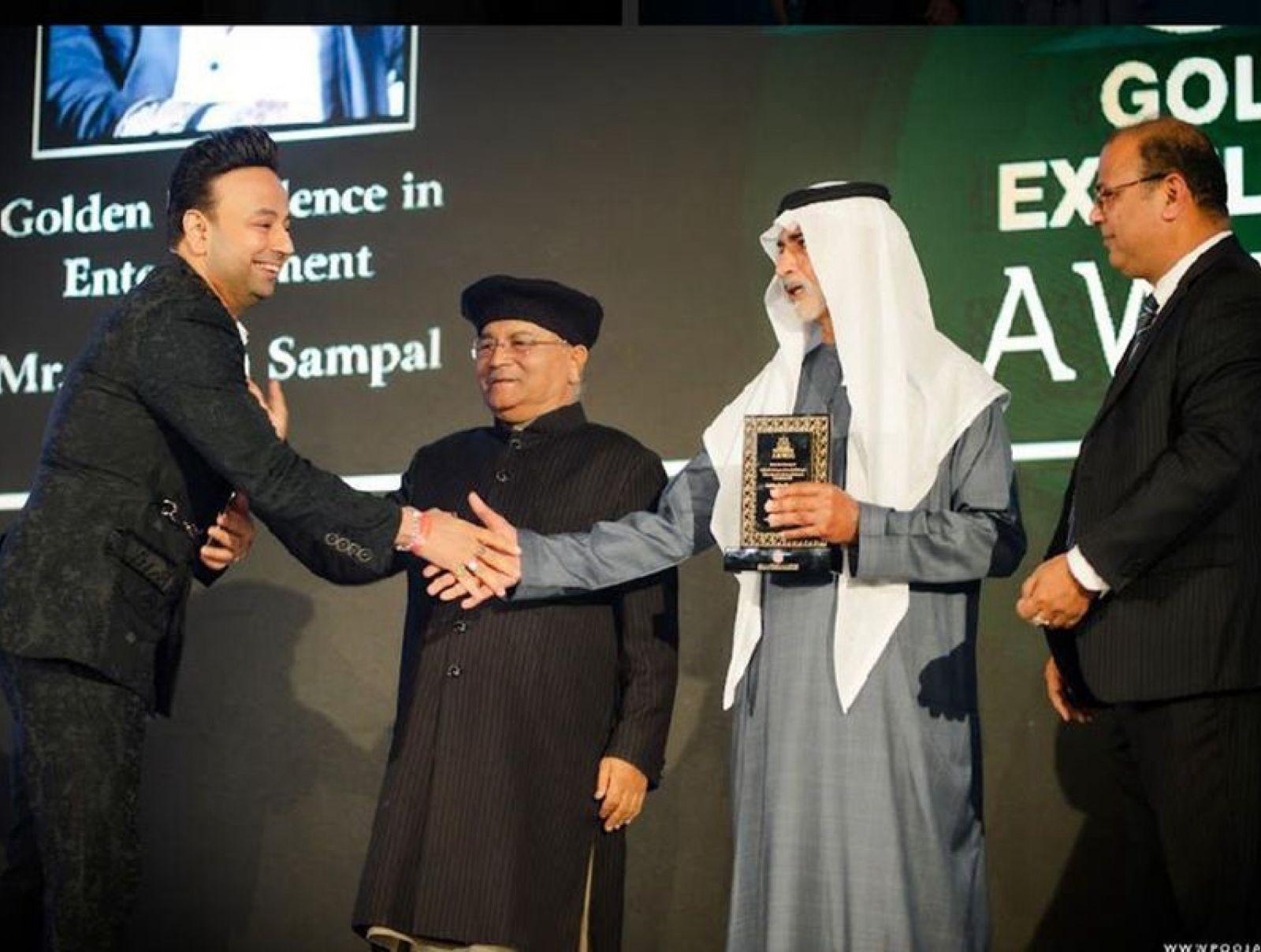 Satish Sanpal honoured with Golden Excellency Award